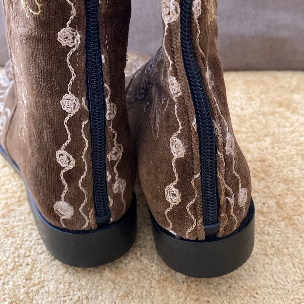 Embroidered Brown Suede Knee-High Boots - Women - Picture 11 of 16